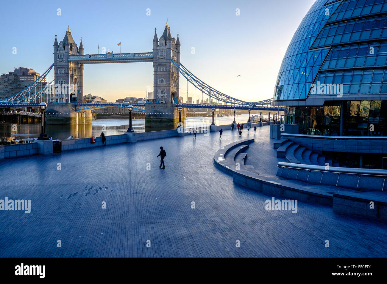 A beautiful color colour photo of southbank along the Thames river on a lovely Sunday morning in February. Stock Photo