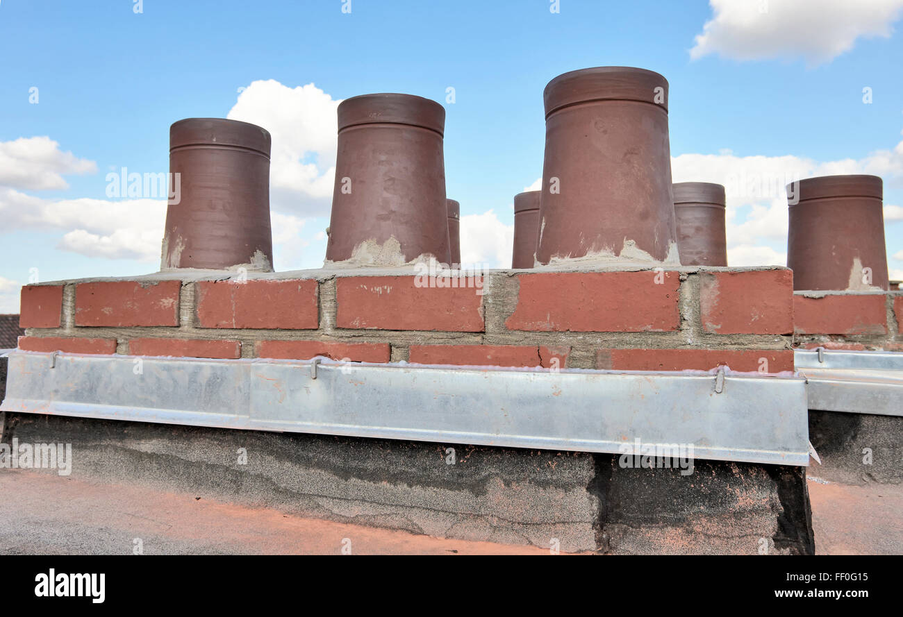 Replace Roof Hi res Stock Photography And Images Alamy