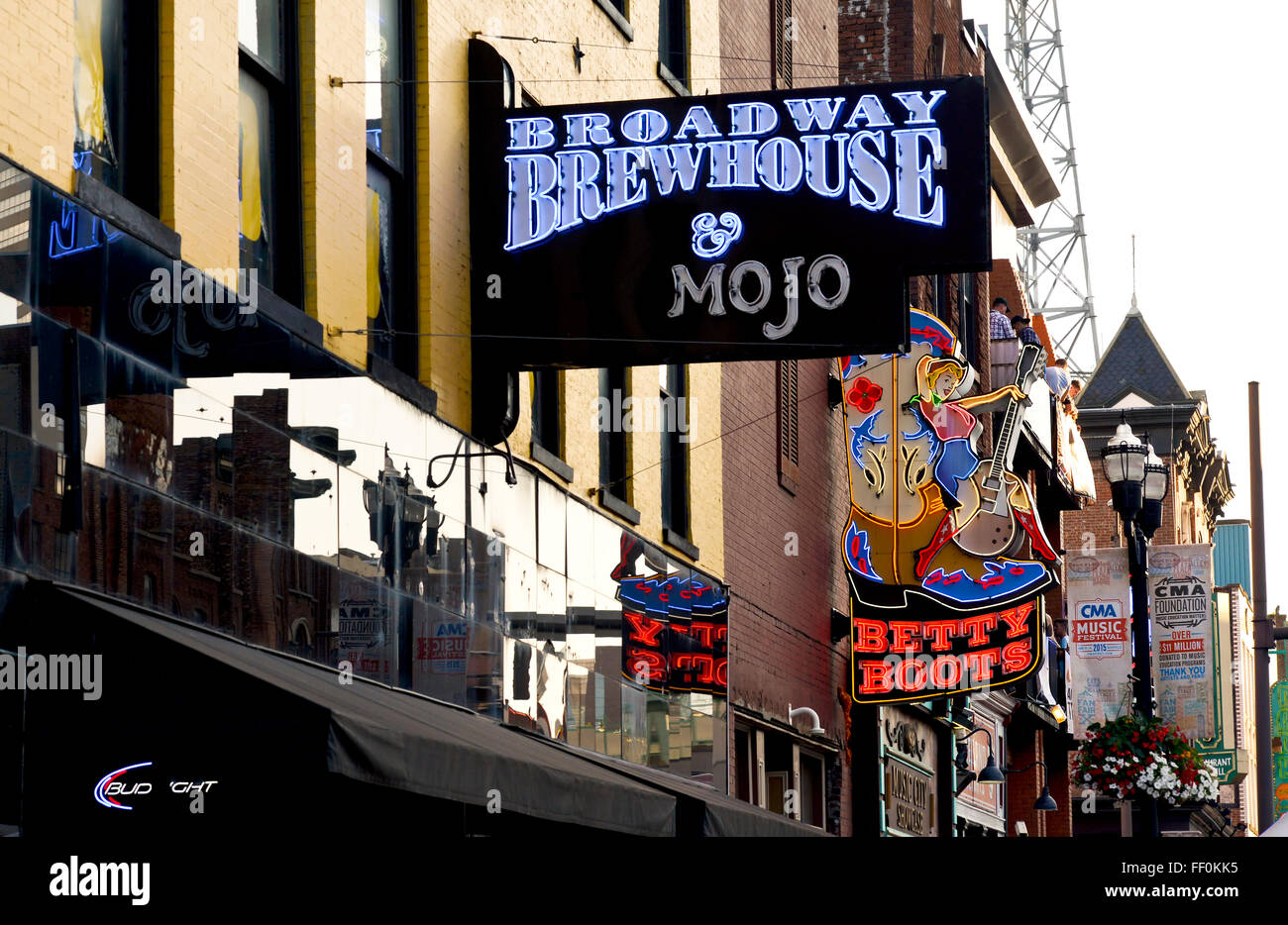 Nashville Tennessee downtown signs Stock Photo: 95287113 - Alamy