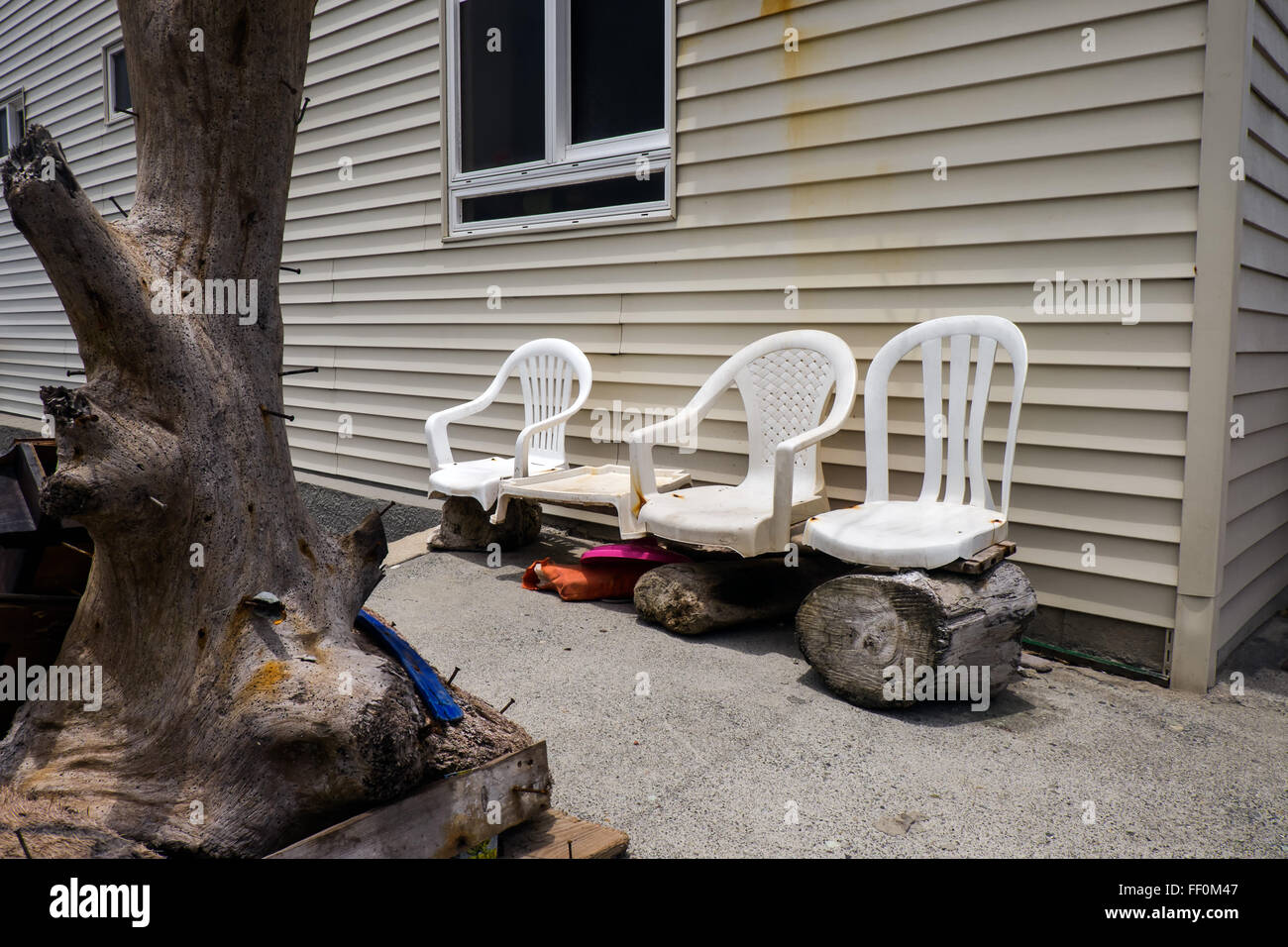 Fix A Broken Plastic Chair Steps (with Pictures)