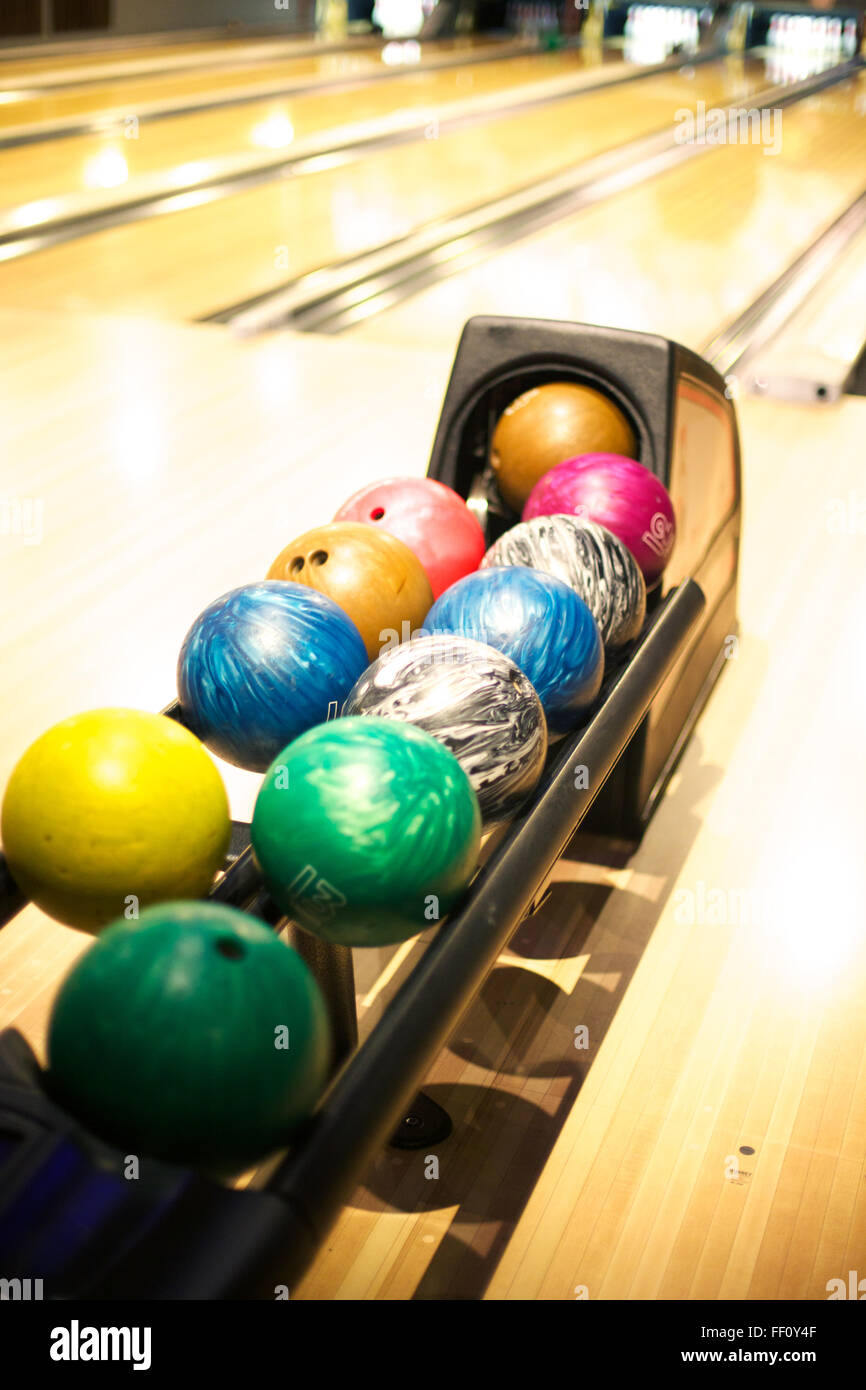 Assortmentbowling hires stock photography and images Alamy