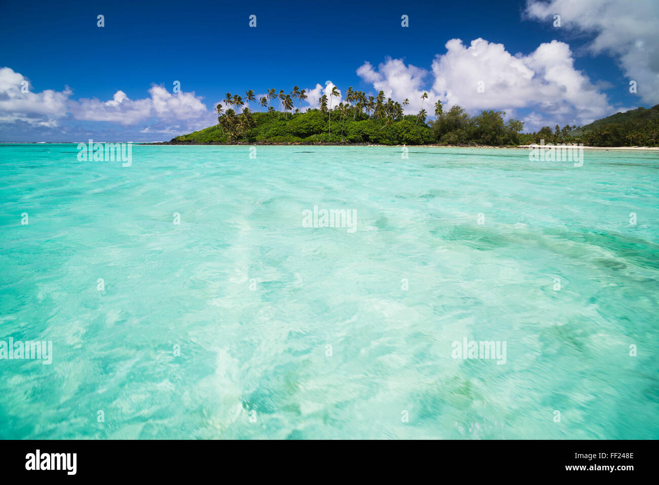 Motu Taakoka seen from Muri RMagoon, Rarotonga, Cook IsRMands, South Pacific, Pacific Stock Photo