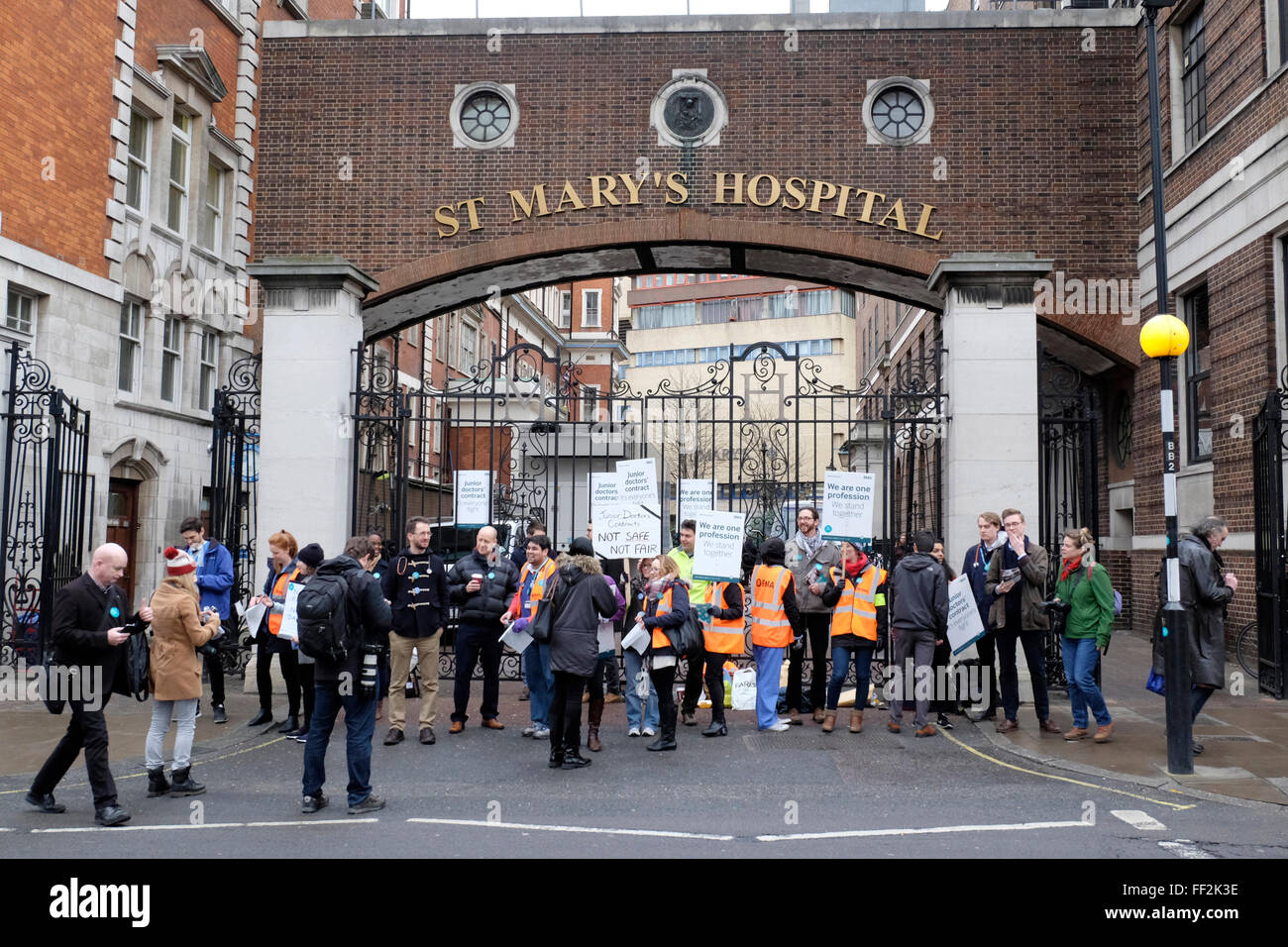 St Mary's Hospital London High Resolution Stock Photography and Images -  Alamy