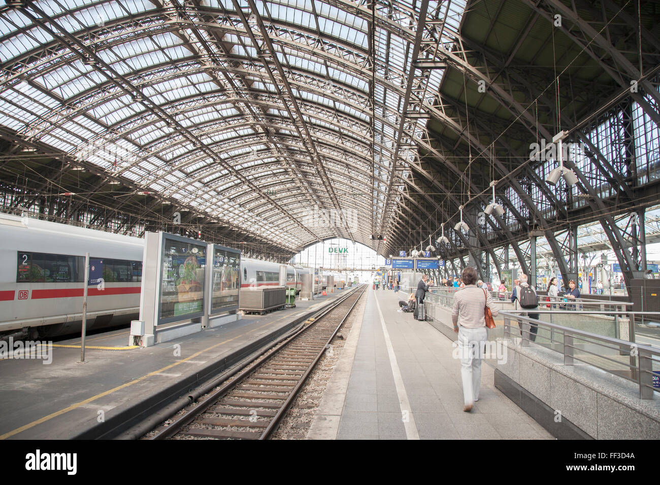 Main Railway Station - Hauptbahnhof, Cologne, Germany Stock Photo - Alamy