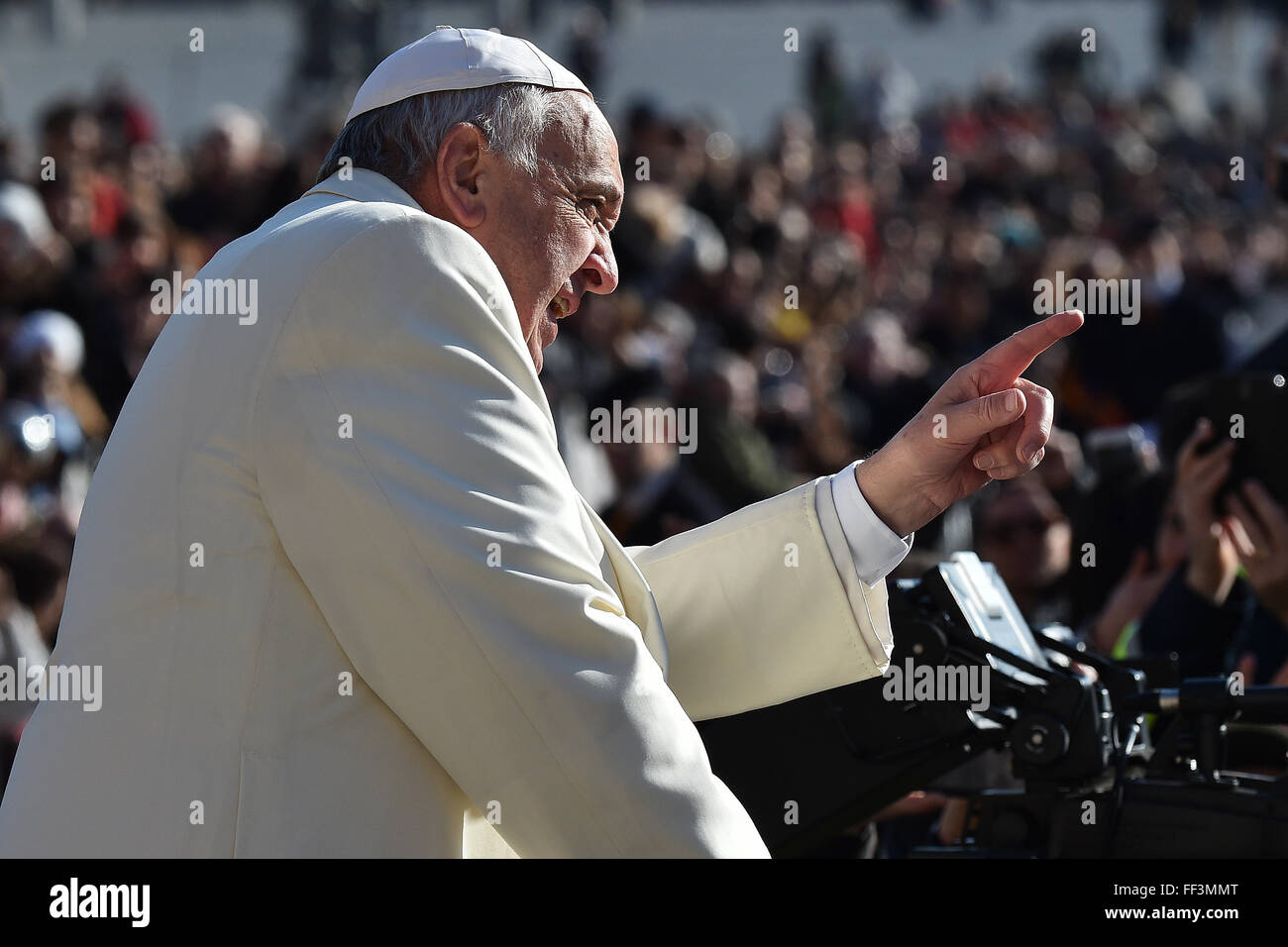 Papa Francesco - Pope Francis   Piazza San Pietro Citta' del Vaticano 18-02-2015   Udienza Generale - General Audience   Foto An Stock Photo