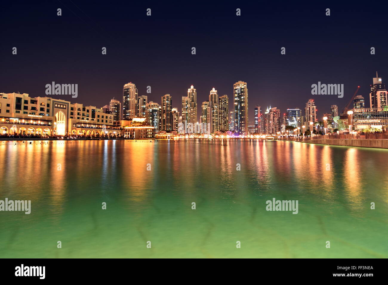 Dancing fountains in Dubai Mall, Dubai Downtown, UAE Stock Photo Alamy