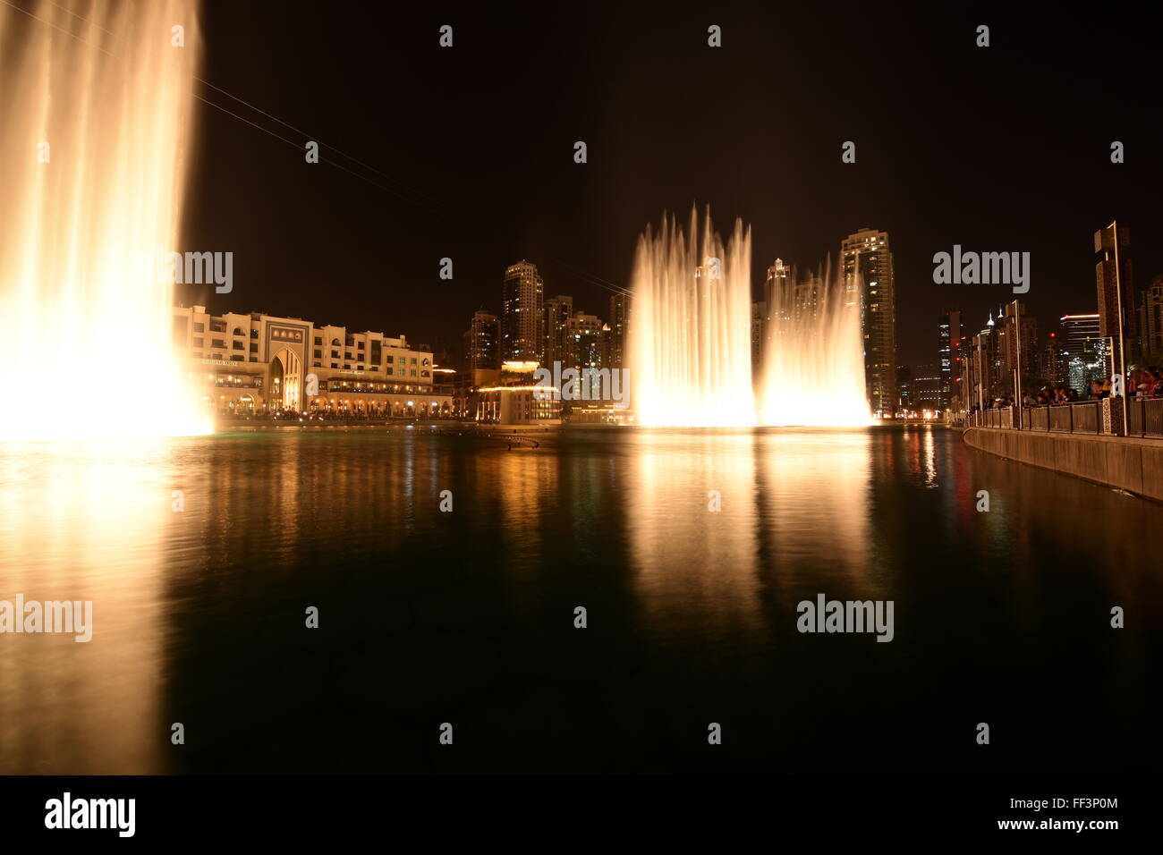 Dancing fountains in Dubai Mall, Dubai Downtown, UAE Stock Photo Alamy