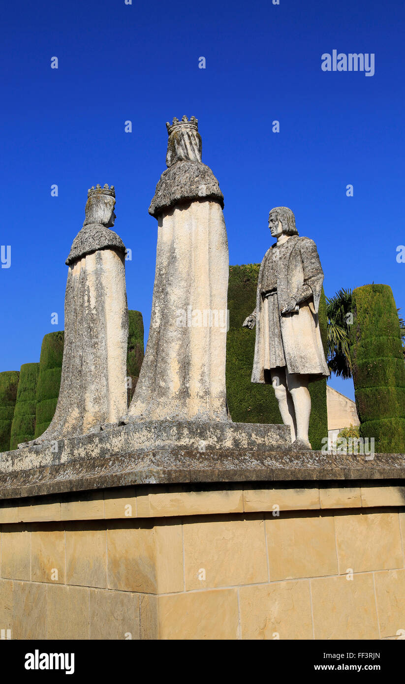 Statues in the garden of the alcazar of cordoba hires stock