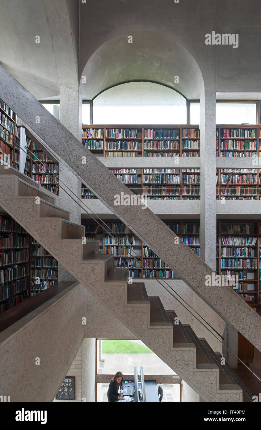 Library at Murray Edwards College, Cambridge Designed by Chamberlin, Powell and Bon Stock Photo