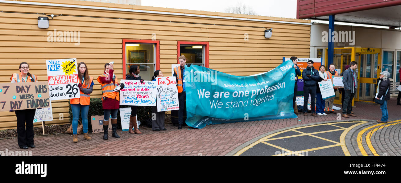 Milton Keynes Hospital, Milton Keynes, UK. 10th February, 2016. Junior