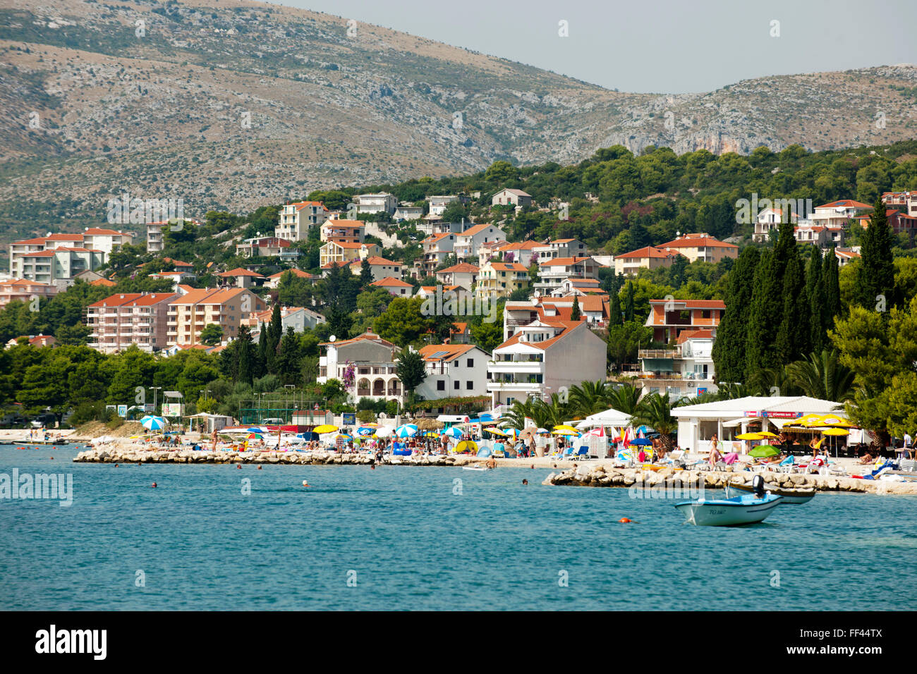 Kroatien, Dalmatien, Trogir, Halbinsel Ciovo, Okrug Gornji Stock Photo -  Alamy