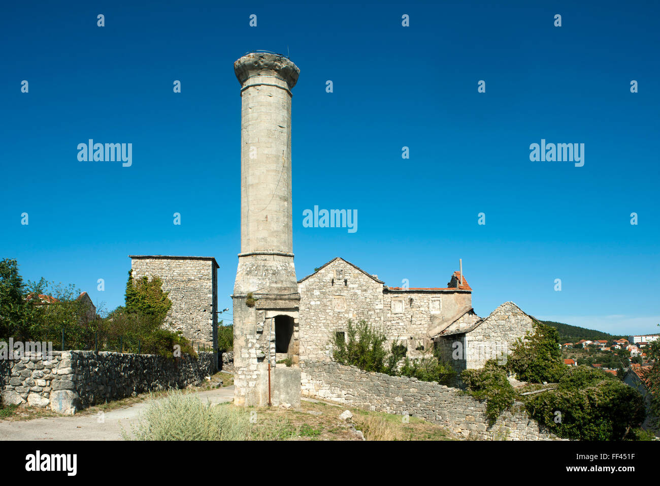 Kroatien, Dalmatien, Drnis, abgebrochenes Minarett Stock Photo