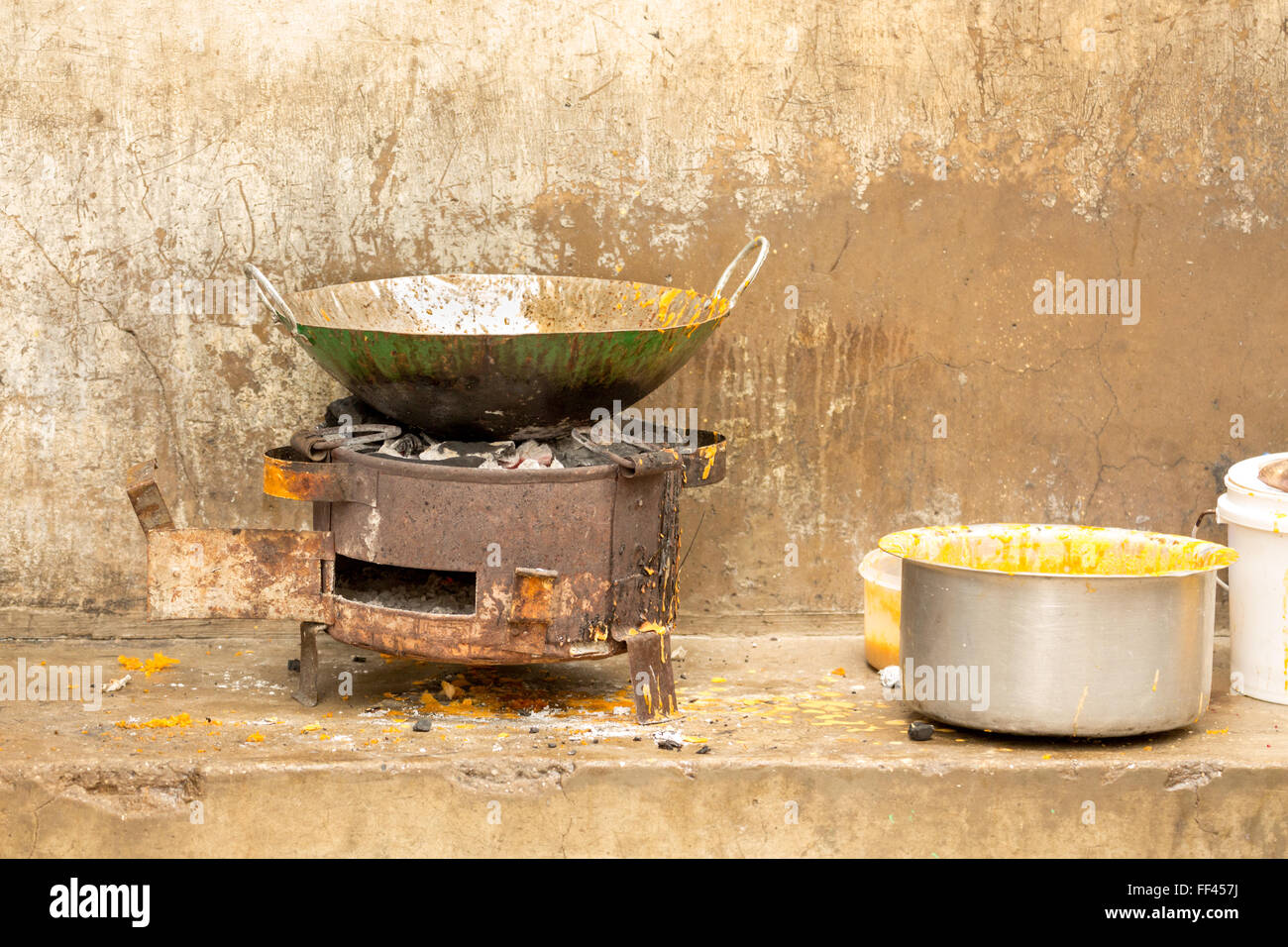 Coal stove hires stock photography and images Alamy
