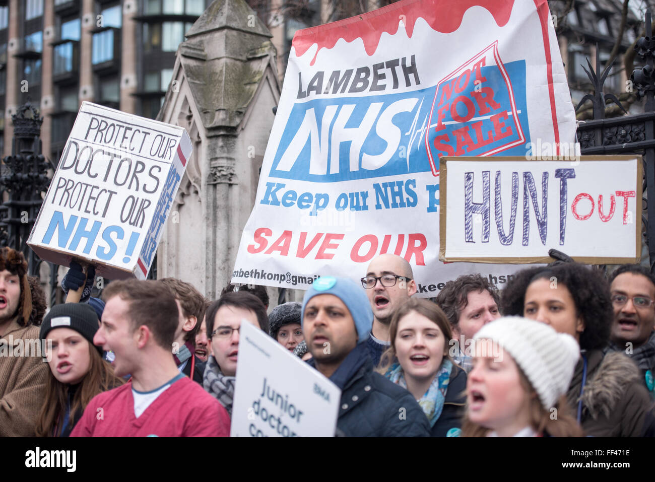 London, UK. 10th February, 2016. Junior doctors march on Parliament © Ian Davidson/Alamy Live News Credit:  Ian Davidson/Alamy Live News Stock Photo