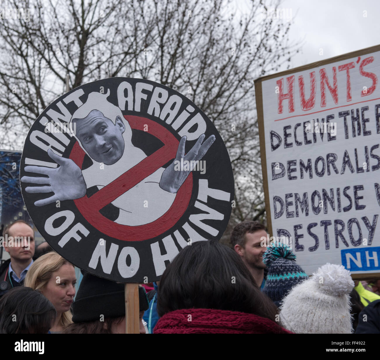 London, UK. 10th February, 2016. Banner outside St Thomas' Hospital, London Credit:  Ian Davidson/Alamy Live News Stock Photo