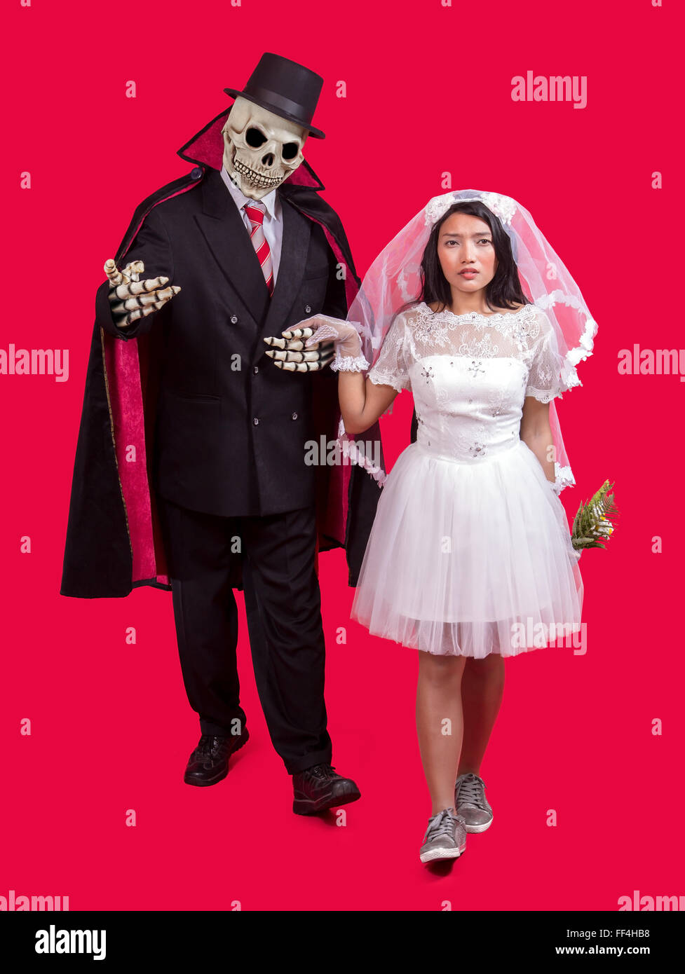 Corpse bride costume hi-res stock photography and images - Alamy