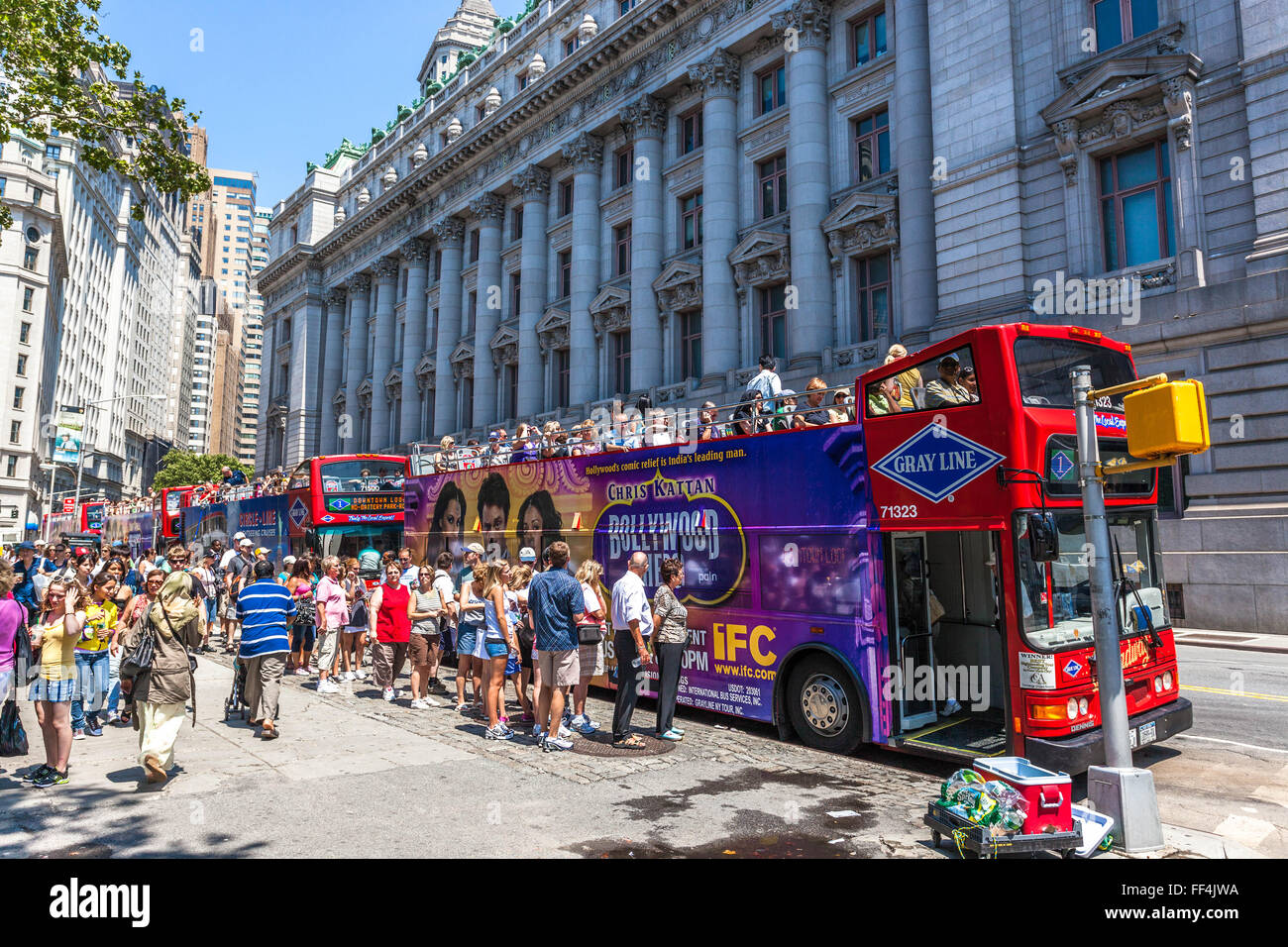 Sightseeing tour buses picking up passengers, London, England, UK. Stock Photo
