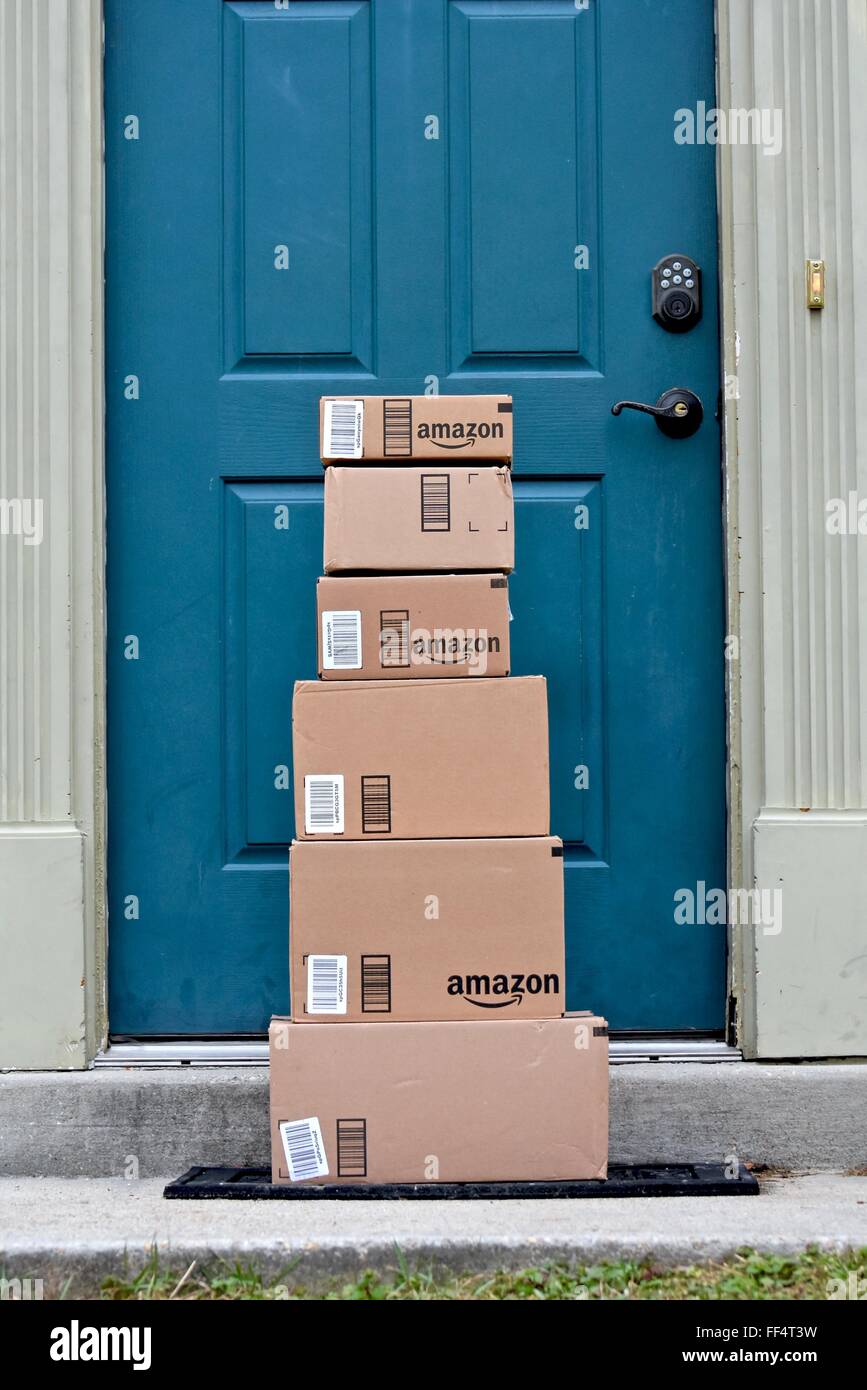 Delivered to your home hires stock photography and images Alamy