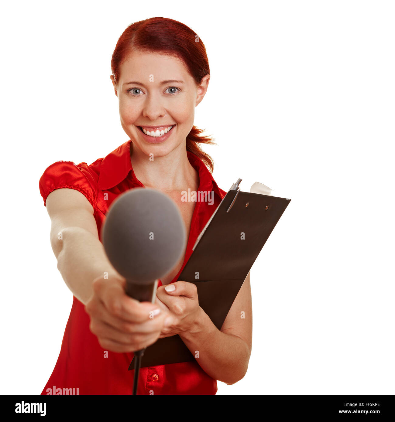 Микрофон корреспондента. Интервью мужчины. Интервью девушка. Коммуникации со сми. Женщина которая берет интервью.