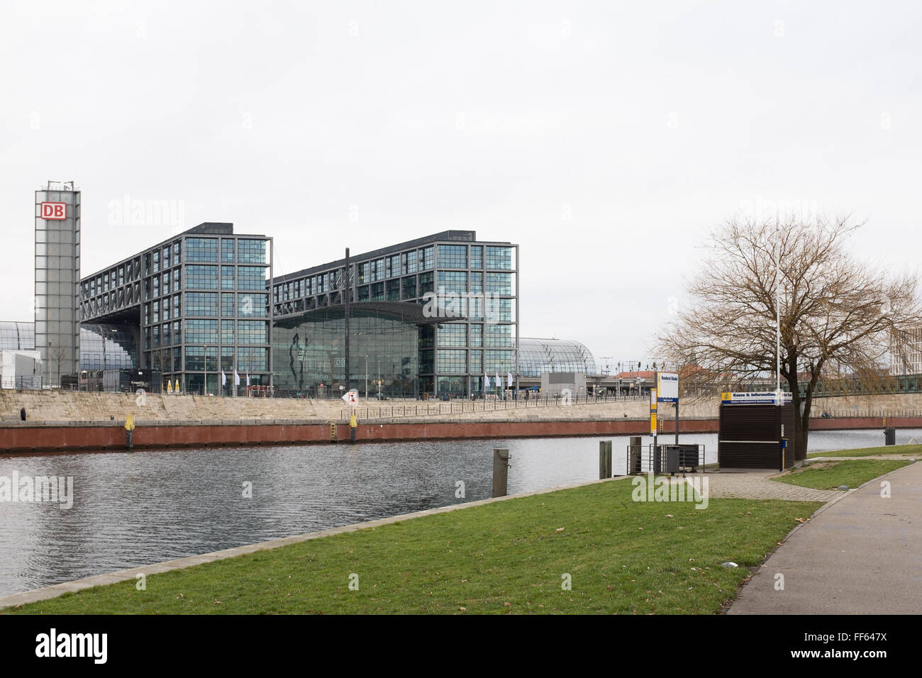 BERLIN - JANUARY 27: The 'Berlin Hauptbahnhof' (German for Mainstation) and the Spree river on January 27 2016 in Berlin. Stock Photo
