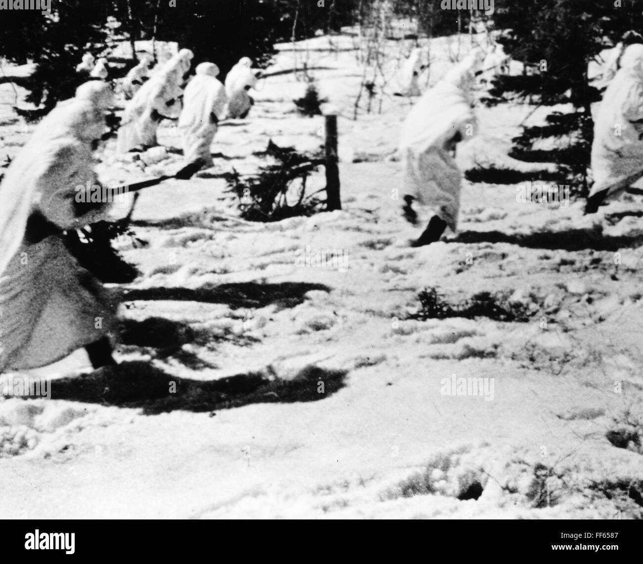 RUSSOFINNISH WAR, 193940. /nSoviet infantrymen attacking the Finnish