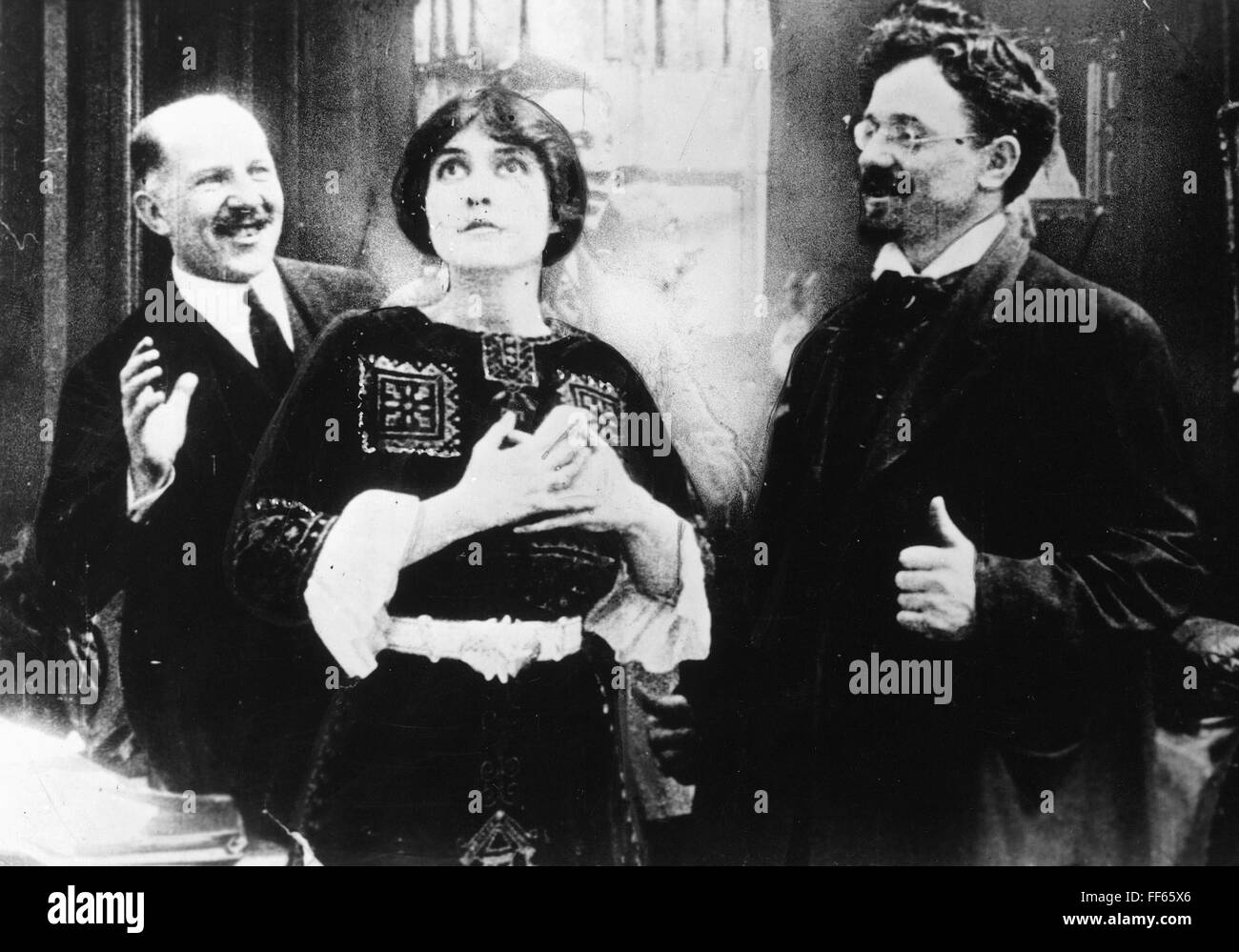 1879-1940, 20th century, actor, actress, bolshevik, bronstein, clara, commu...
