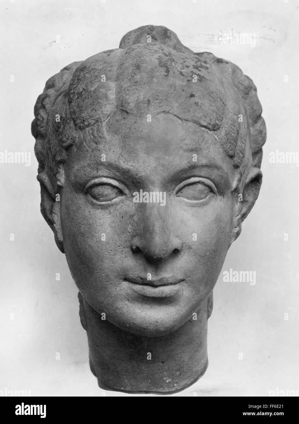 CLEOPATRA VII (6930 B.C.). /nLast Macedonian queen of Egypt. Sculpture