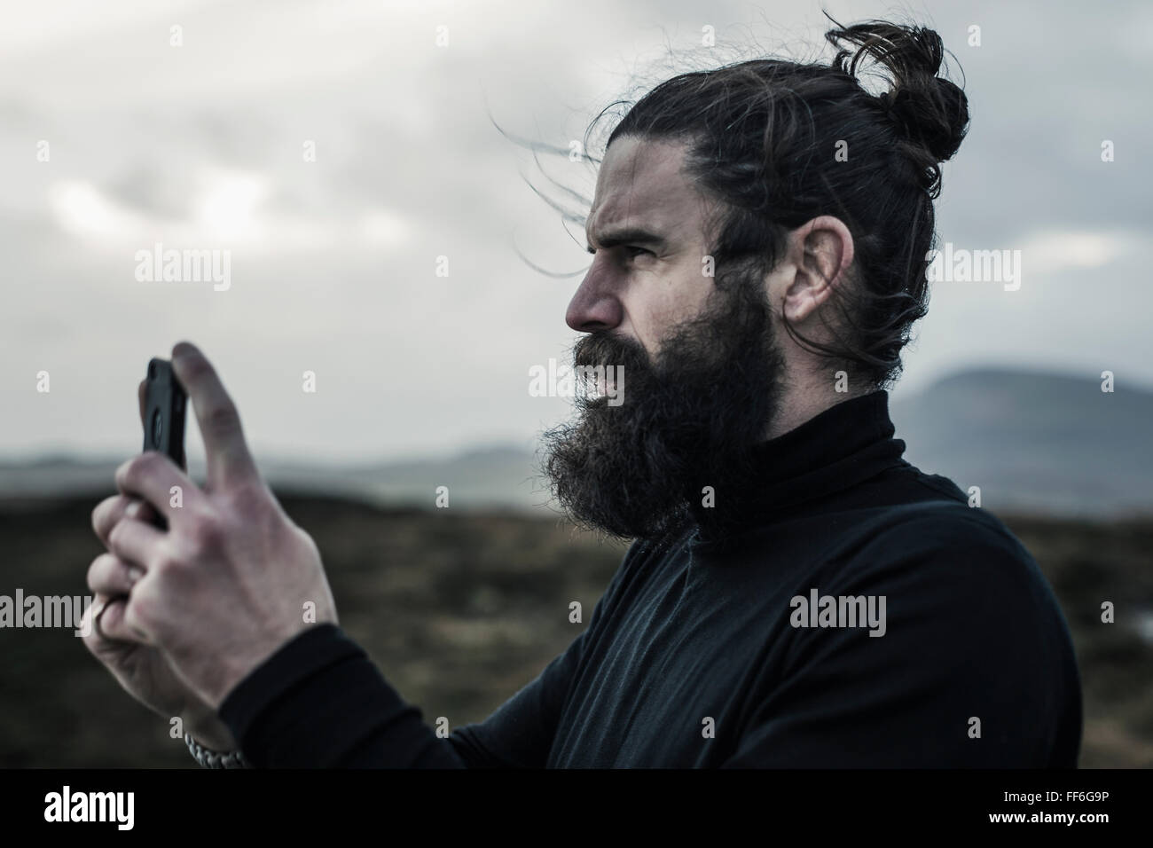 Man taking a photograph hi-res stock photography and images - Alamy