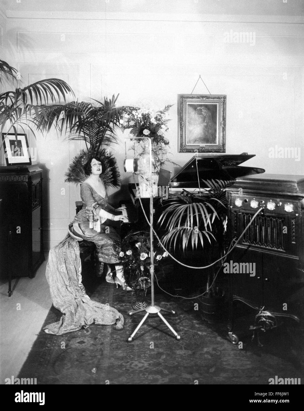 OLGA PETROVA (18841977). /nAmerican (Englishborn) vaudeville star and