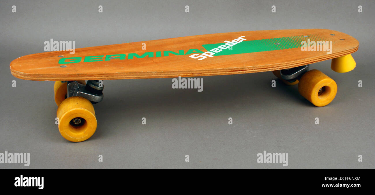 Sports Skating Skateboard Germina Speeder Made By Veb Schokoladen Verarbeitungsmaschinen Wernigerode East Germany Late 1980s Additional Rights Clearences Not Available Stock Photo Alamy