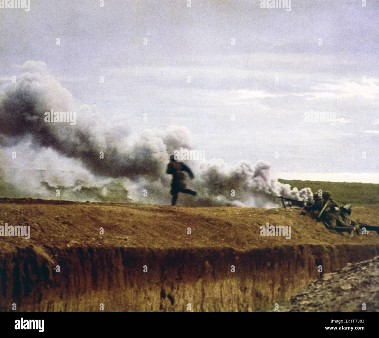 events, Second World War / WWII, German Wehrmacht, infantry attacking, smoke, machinegun troop, machine gun, soldiers, infantrymen, running, Third Reich, Germany, 20th century, historic, historical, military, army, people, 1930s, 1940s, Additional-Rights-Clearences-Not Available Stock Photo