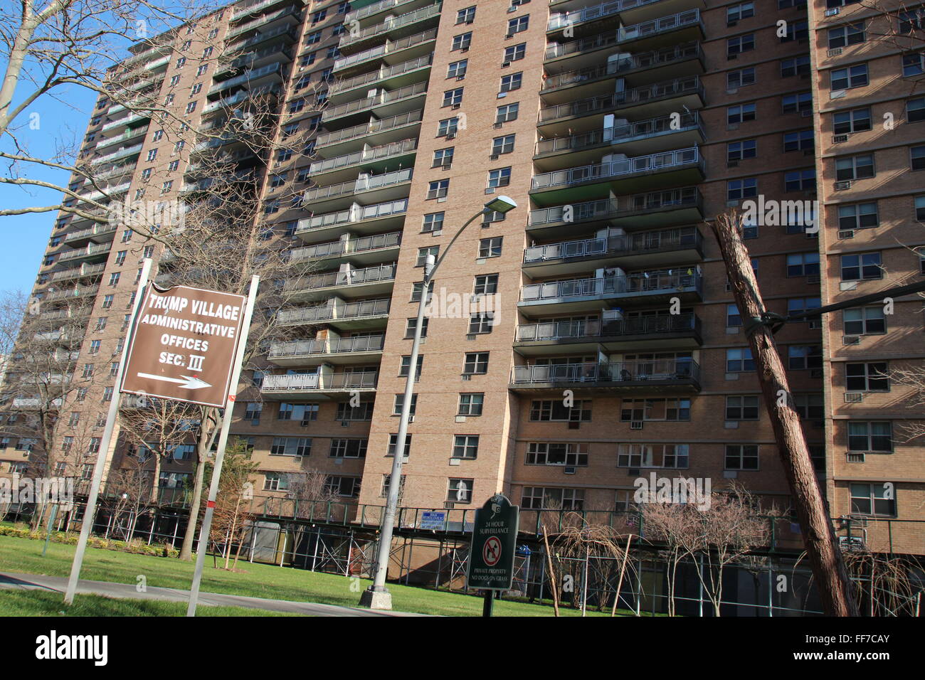 A view of the 'Trump Village' in the Brooklyn borough of New York, USA, 16 January 2016. The residential complex was originally built by real estate investor Fred Trump, father of republican presidential candidate Donald Trump. Photo: Christina Horsten/dpa Stock Photo