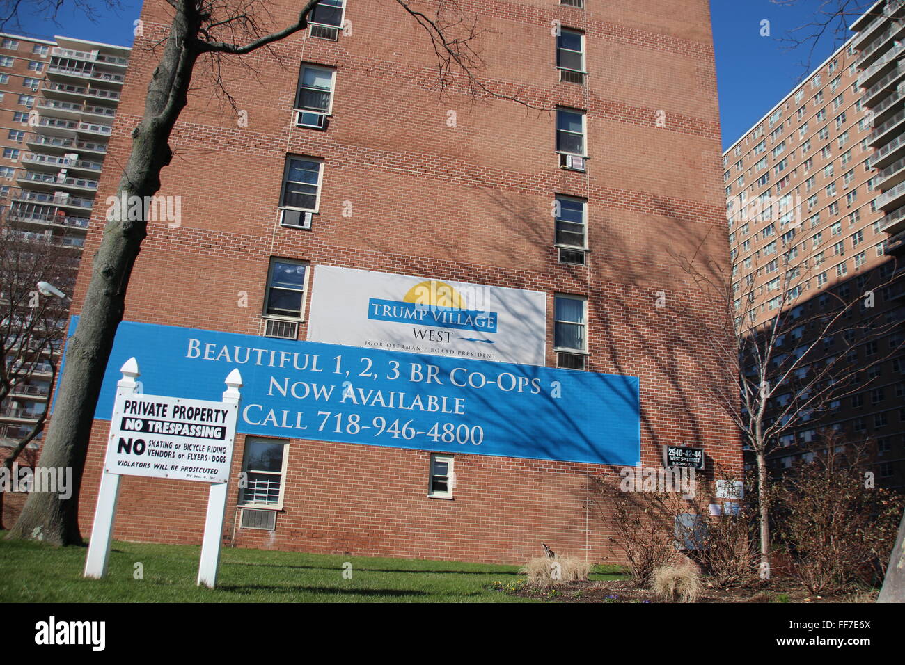 A view of the 'Trump Village' in the Brooklyn borough of New York, USA, 16 January 2016. The residential complex was originally built by real estate investor Fred Trump, father of republican presidential candidate Donald Trump. Photo: Christina Horsten/dpa Stock Photo