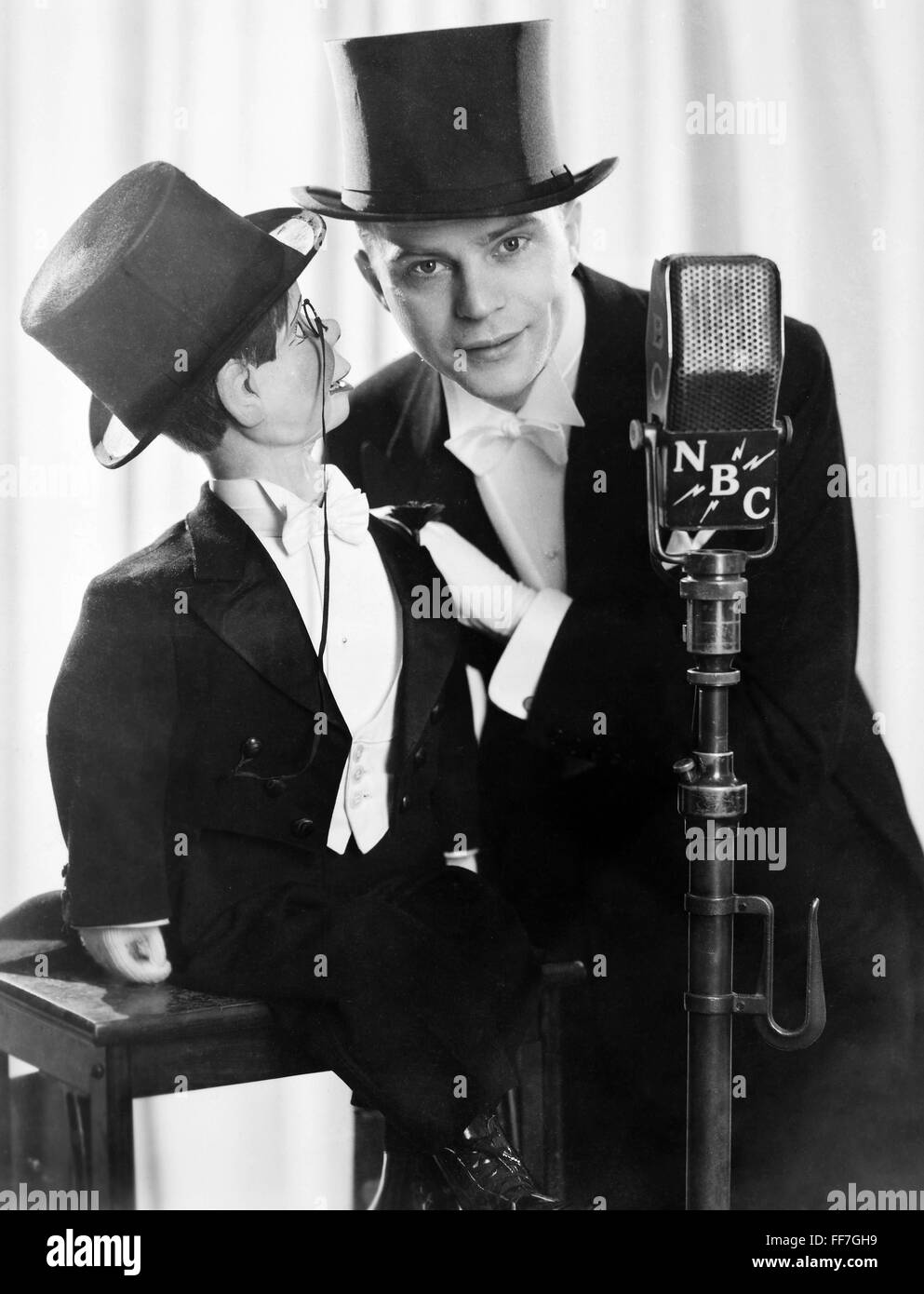 EDGAR BERGEN (19031978). /nAmerican ventriloquist. With his popular