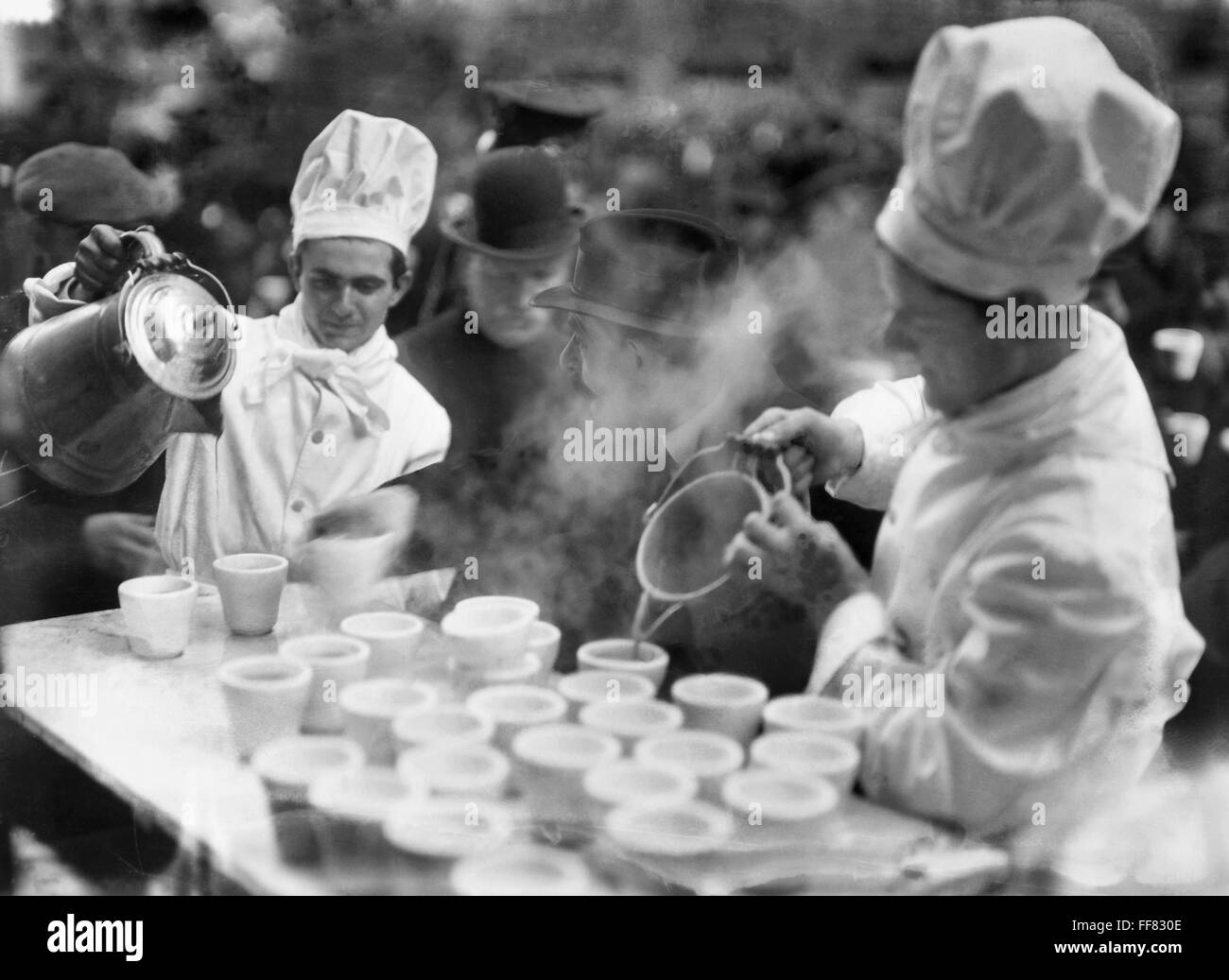 NEW YORK BREAD LINE, 1915. /nCoffee being poured out at a bread line