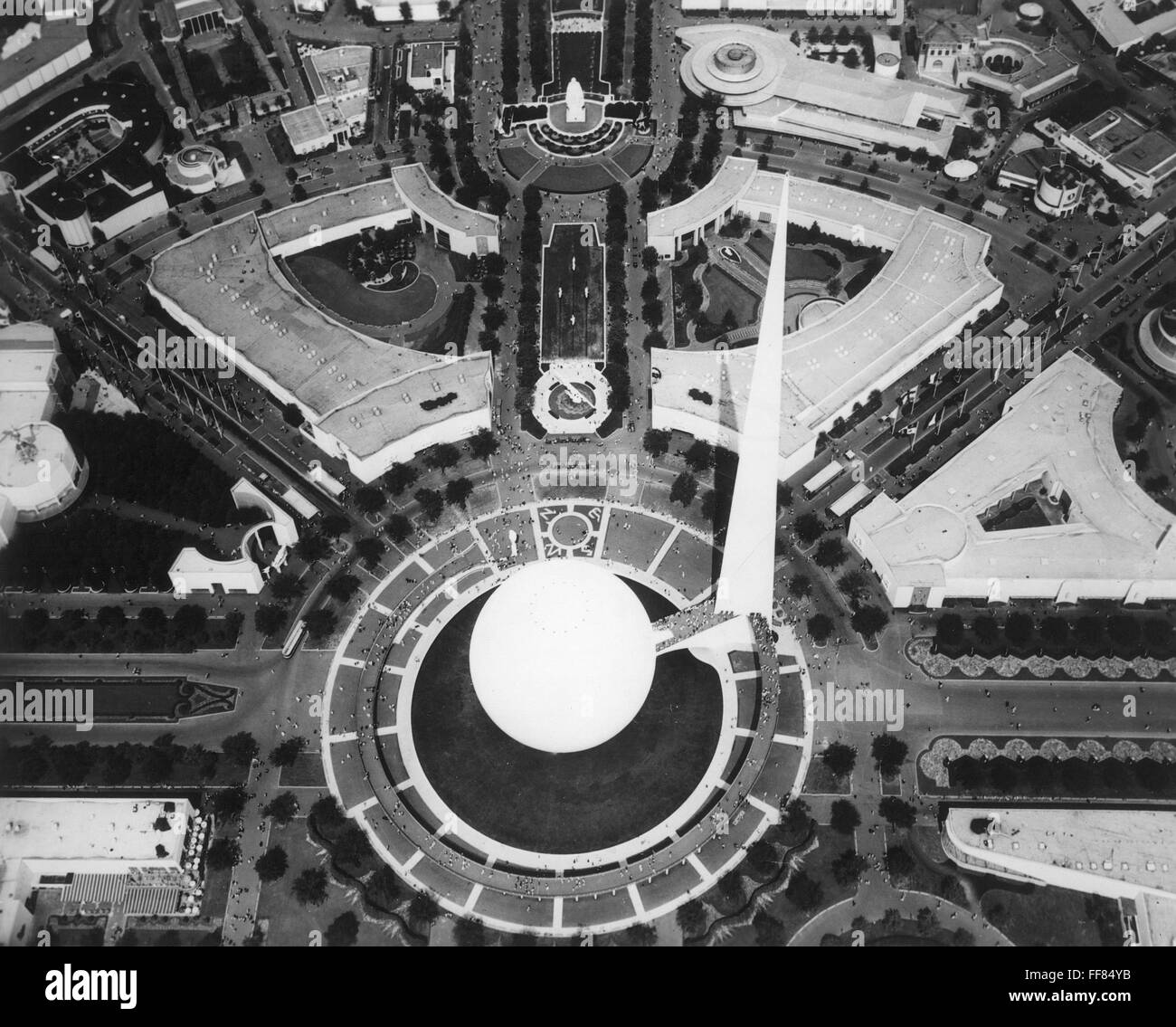 Perisphere NY: WORLD'S FAIR, 1939-40. /nThe Trylon and the Perisphere of the World ...