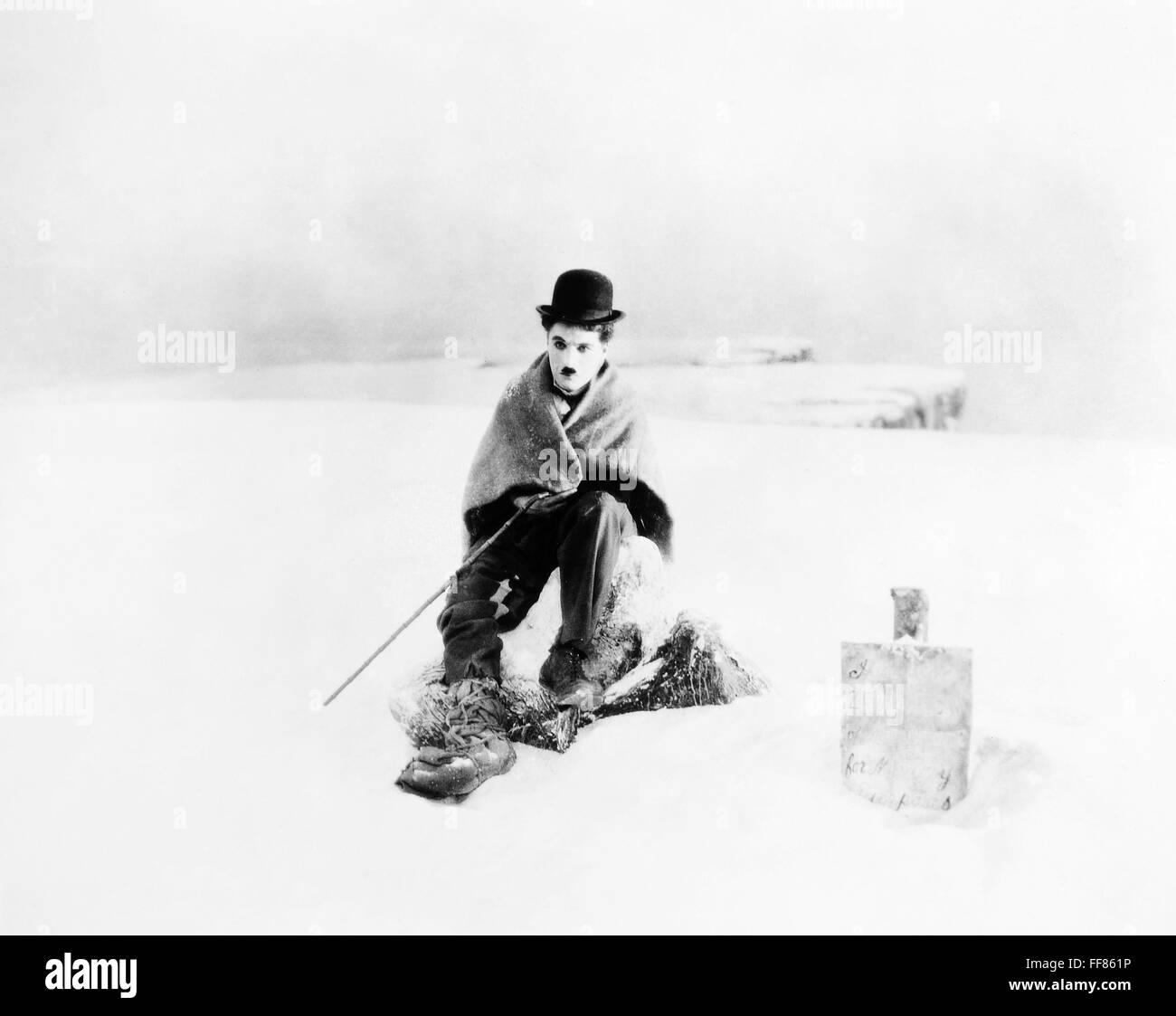 CHAPLIN GOLD RUSH 1925 nCharlie Chaplin In A Scene From The Film CHAPLIN GOLD RUSH 1925 nCharlie Chaplin In A Scene From The Film