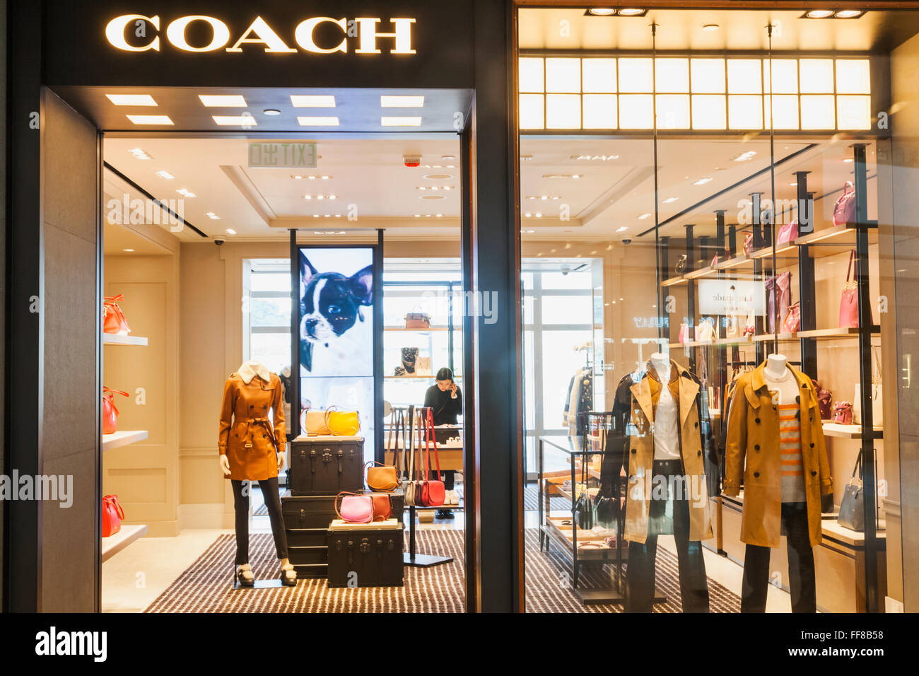 Coach store china hi-res stock photography and images - Alamy