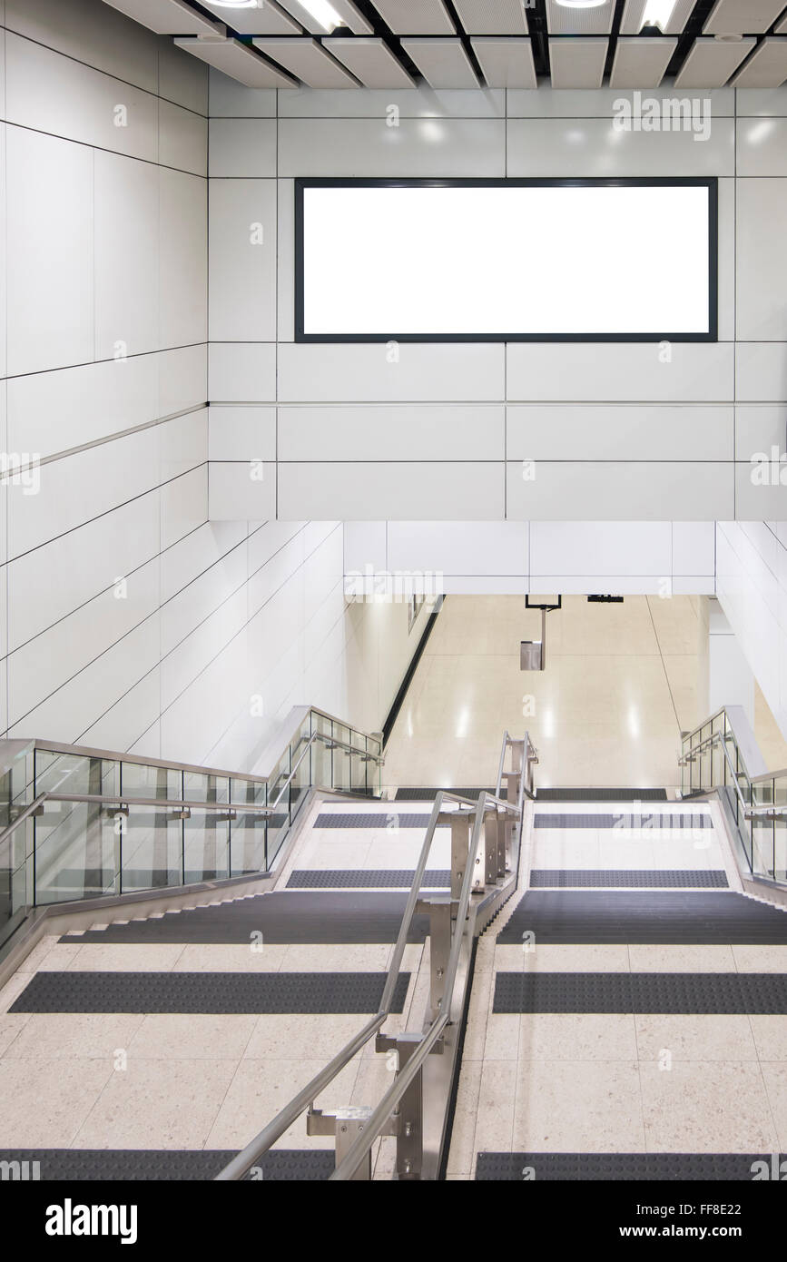 Empty city street subway wall hi-res stock photography and images - Alamy