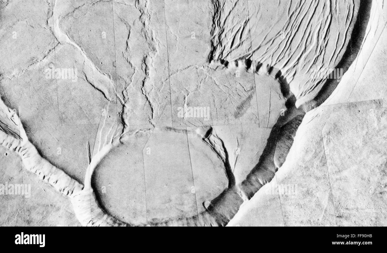 MARS: OLYMPUS MONS. /nAt 90,000 feet high, the tallest mountain in the ...