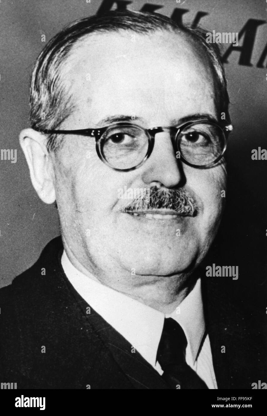 BERNARDO ALBERTO HOUSSAY /n(18871971). Argentine physician and