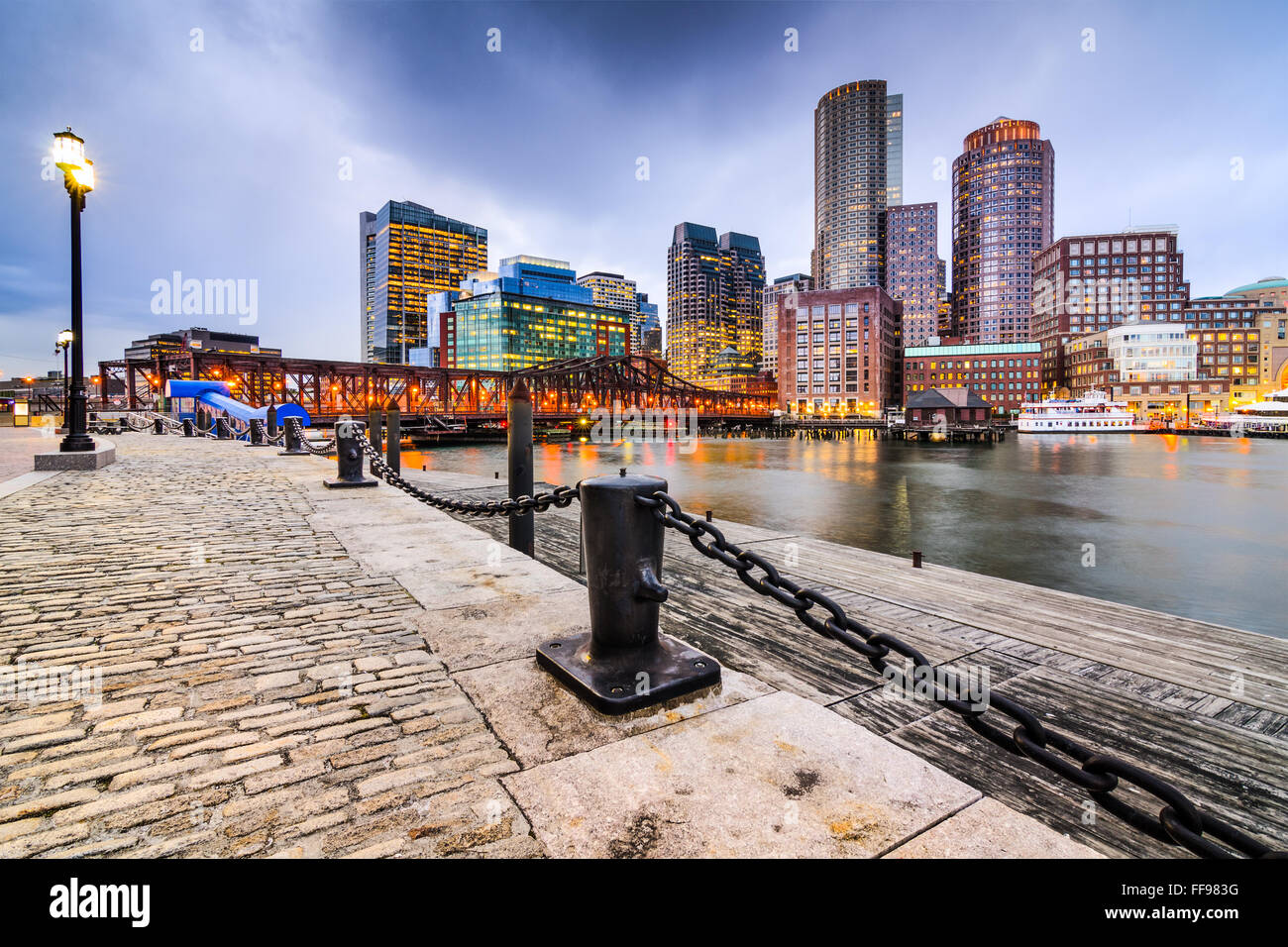 Boston skyline harbor dusk hi-res stock photography and images - Alamy