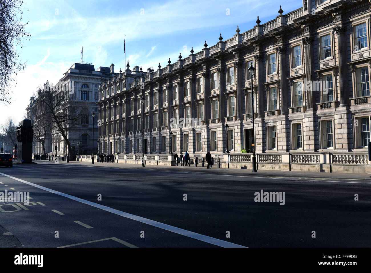 General view of empty traffic Whitehall cabinet office Stock Photo