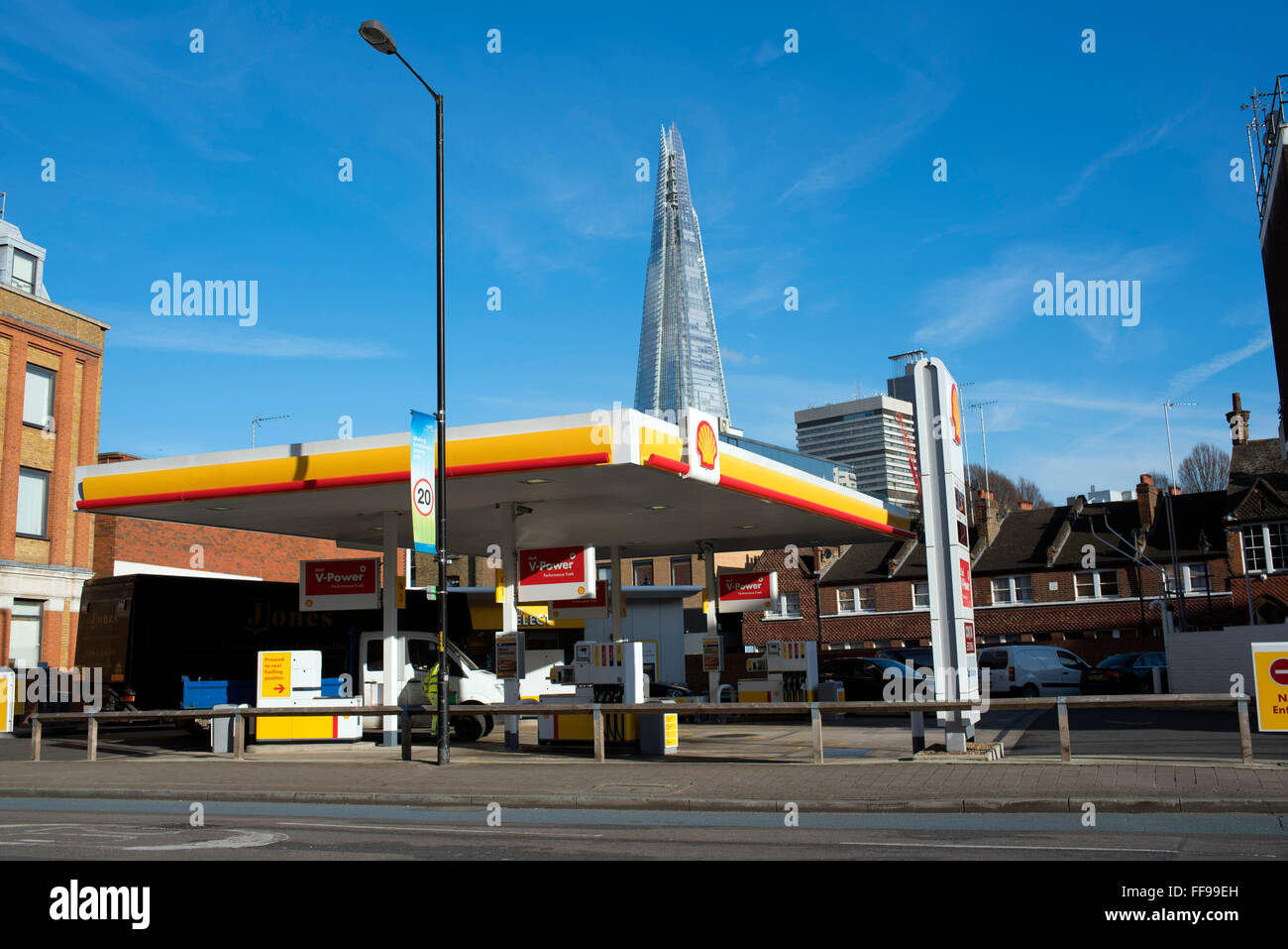 Shell garage central Shard building petrol station Stock Photo Alamy