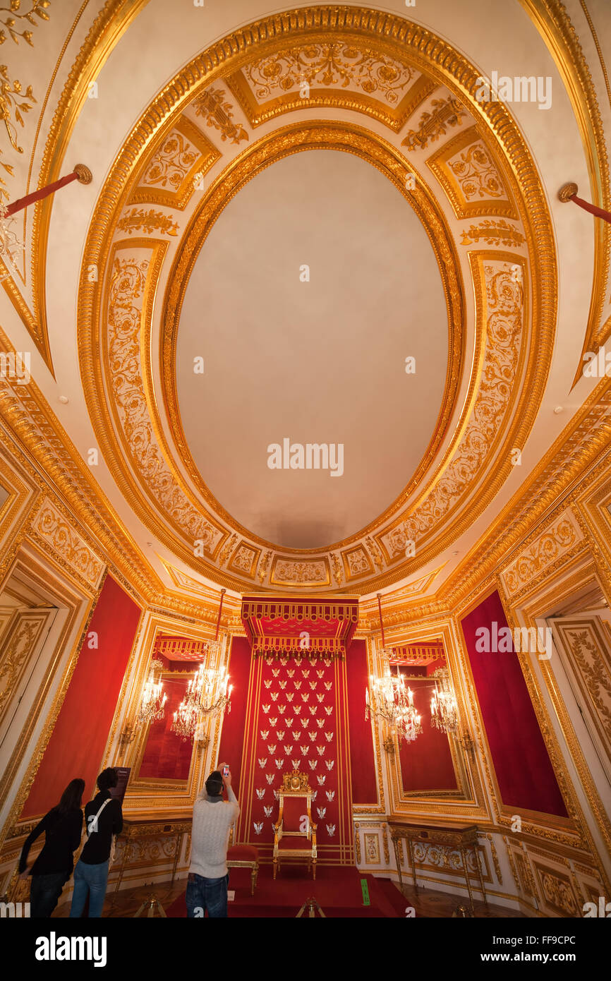 Poland, city of Warsaw, Royal Castle interior, The Throne Room ceiling  Stock Photo - Alamy