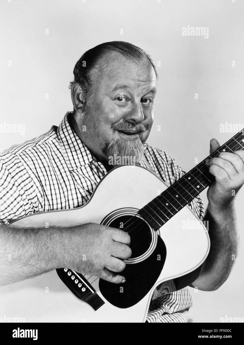 BURL IVES (19091995). /nAmerican actor and ballad singer. Photographed