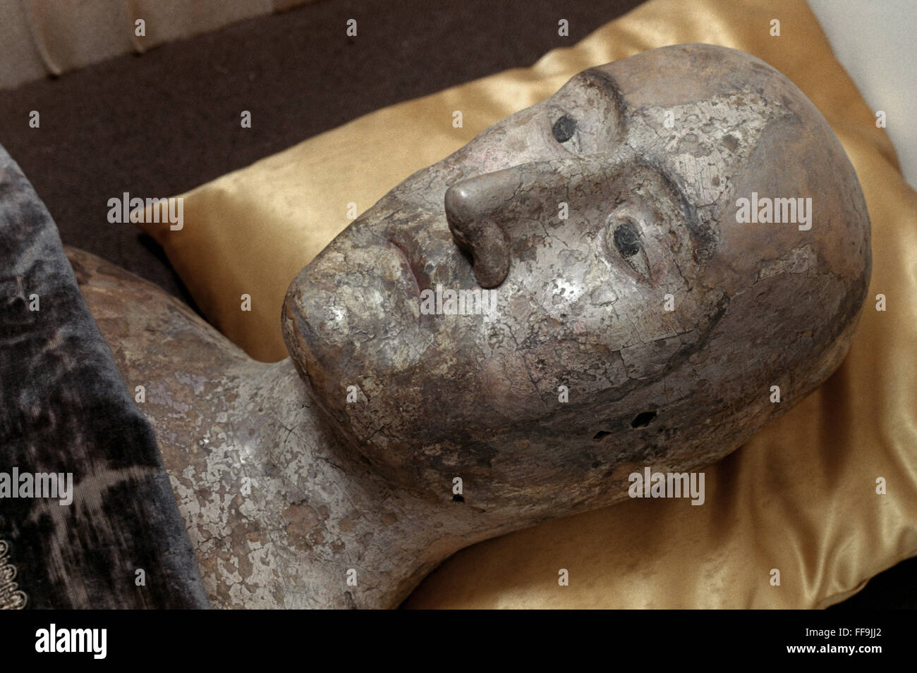 KING EDWARD III OF ENGLAND. /nKing of England, 1327-77. Wooden