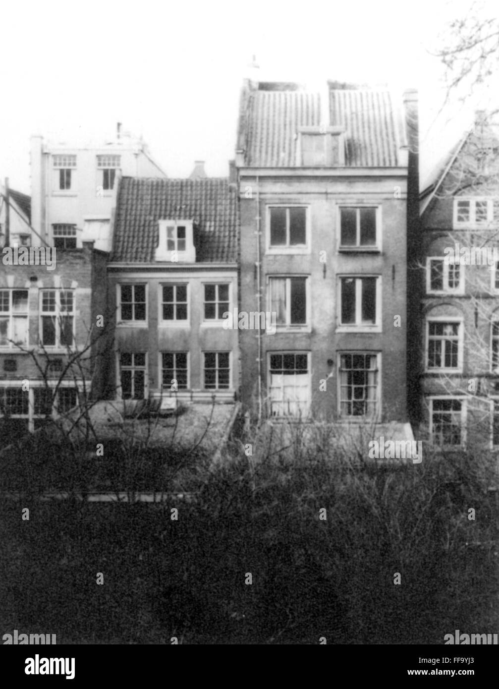 ANNE FRANK HOUSE. /nView of the back of the house, right, at 263