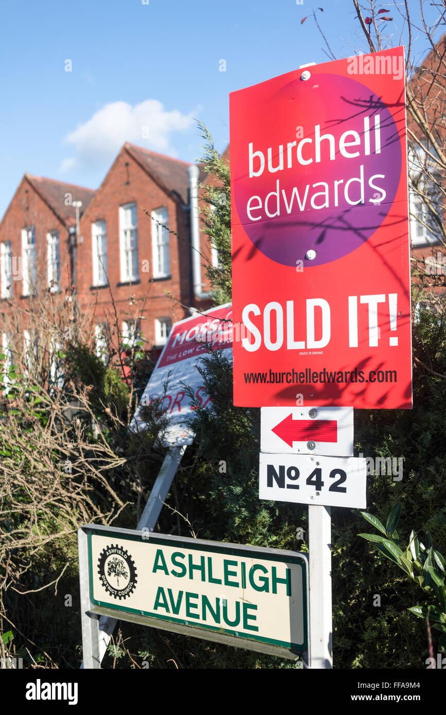 Ashleigh sutton hires stock photography and images Alamy