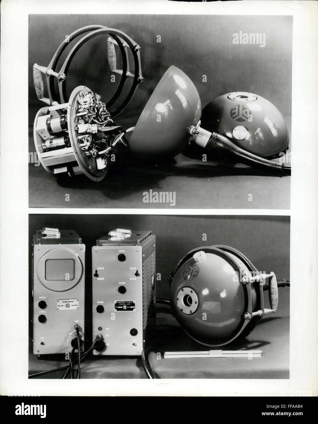 Loud speaker underwater hi-res stock photography and images - Alamy